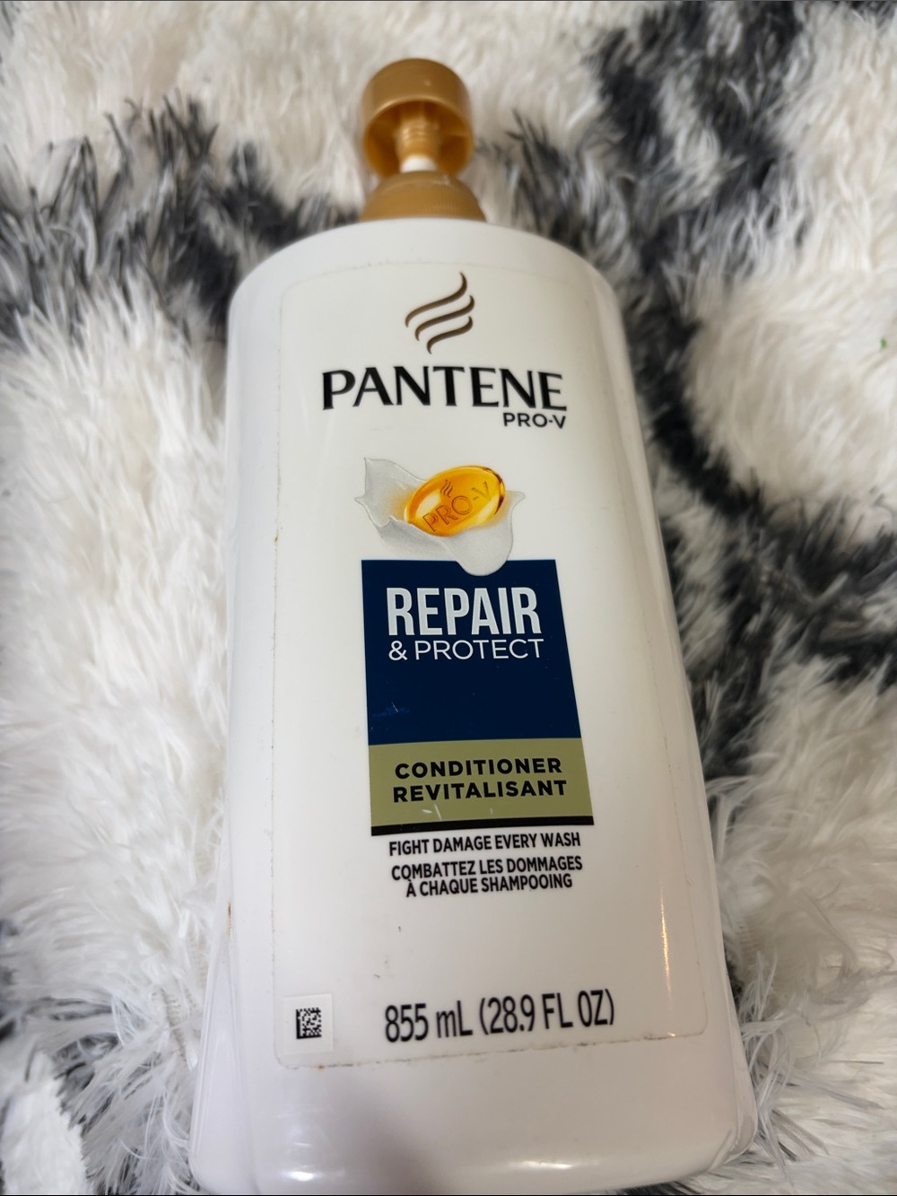 # 60.half Pro-V Repair & Protect Conditioner - White/Gold